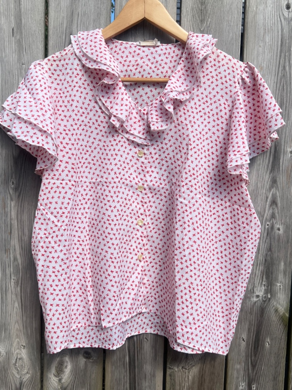 Vintage 80s Blouse Red White Size Large XL Ruffles Frilly Cap Sleeves Sleeveless